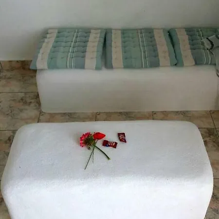 White 3 Апартаменты